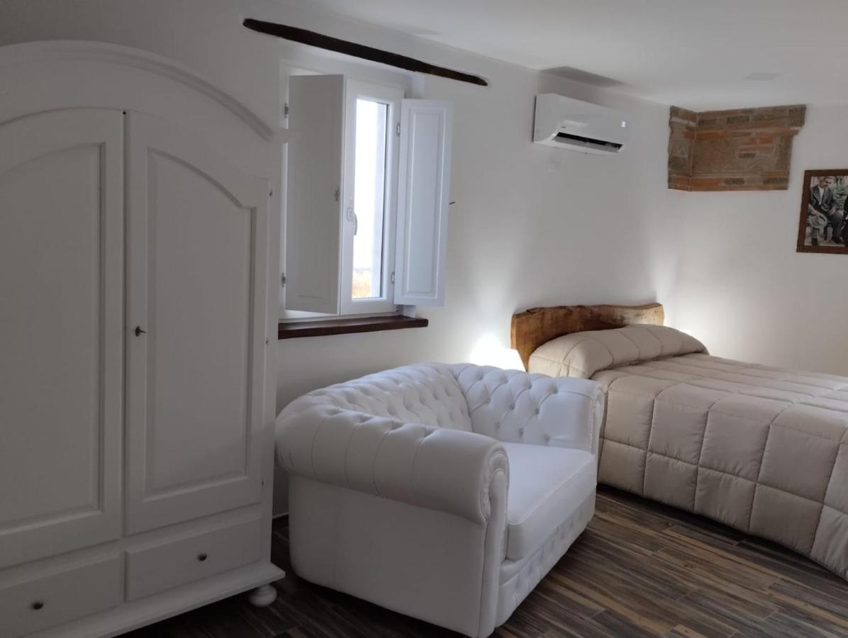 Dimora Forgione B&B - Pietrelcina Exterior photo