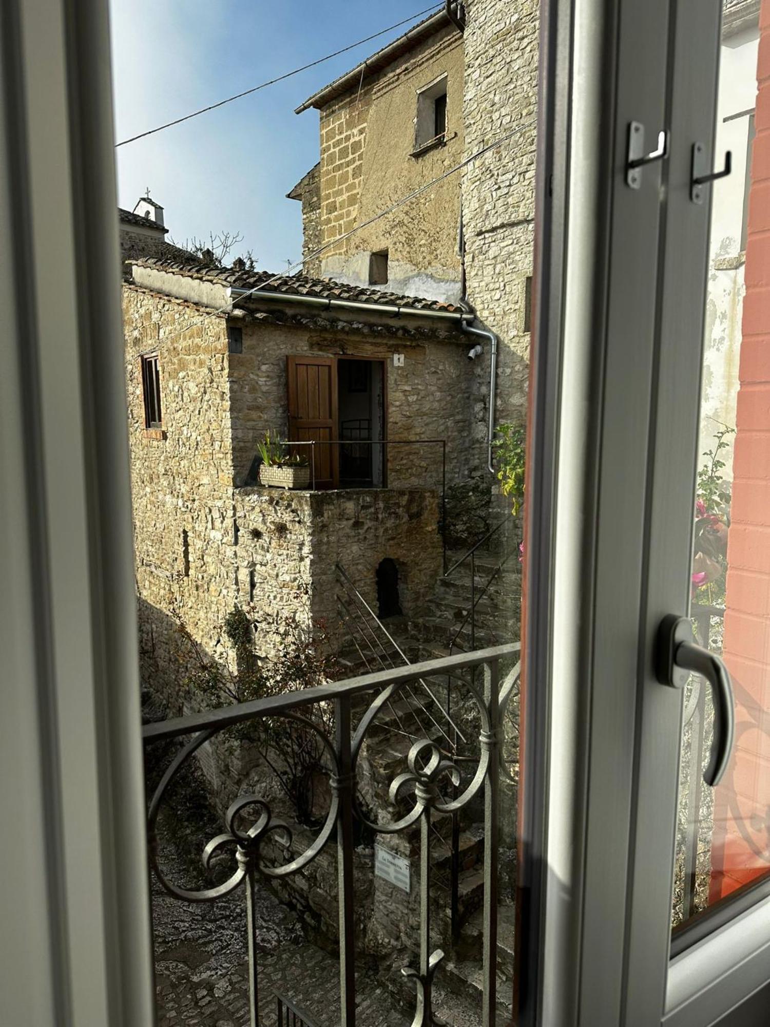 Dimora Forgione B&B - Pietrelcina Exterior photo